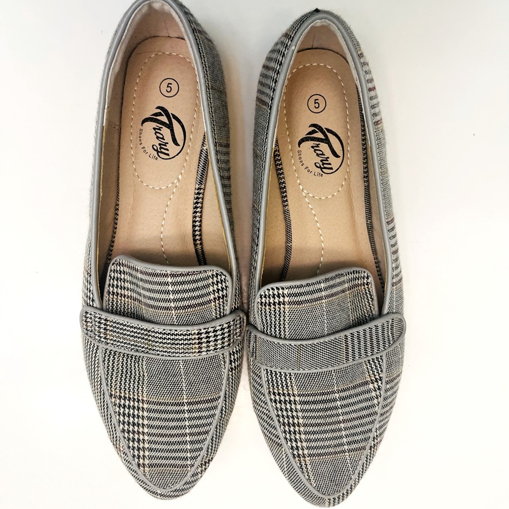 Trary loafers pointed toe flats, slip on dress shoes
